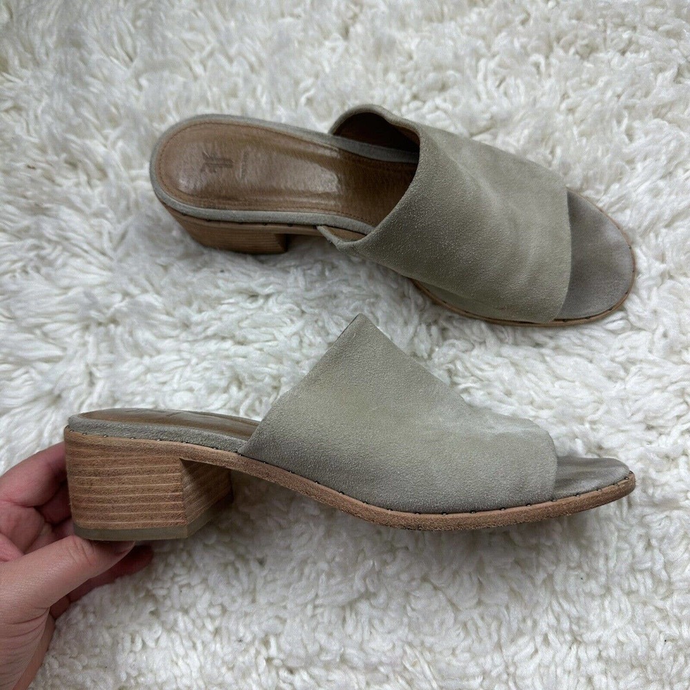 Frye Lucia Mule Tan Suede Studded Heeled Size 8.5